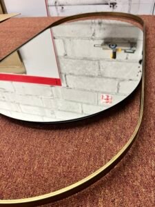 Veidrodis žalvariniu rėmeliu 2