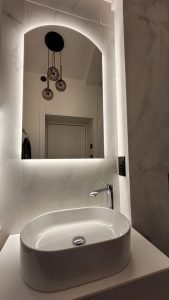 Arka su galiniu LED apšvietimu