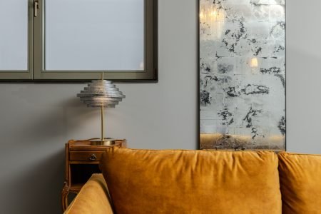 Ranku darbo sendintas veidrodis