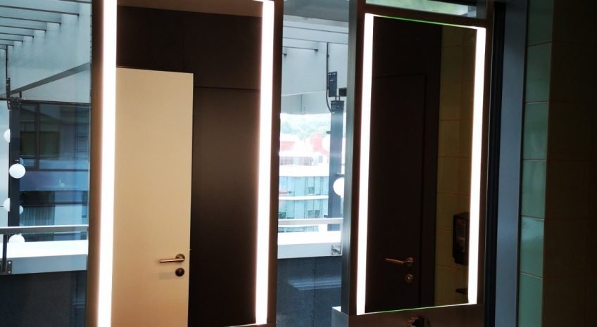 Rėmai integruotais vandens maišytuvais