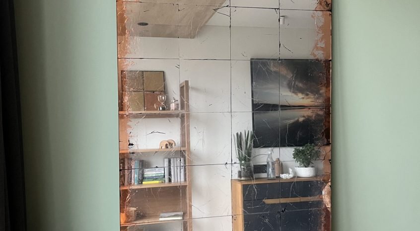 Sendintas veidrodis sibaras_varis