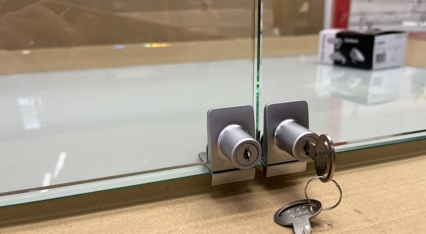 Stiklinių vitrinų projektavimas ir gamyba 3