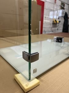 Stiklinių vitrinų projektavimas ir gamyba